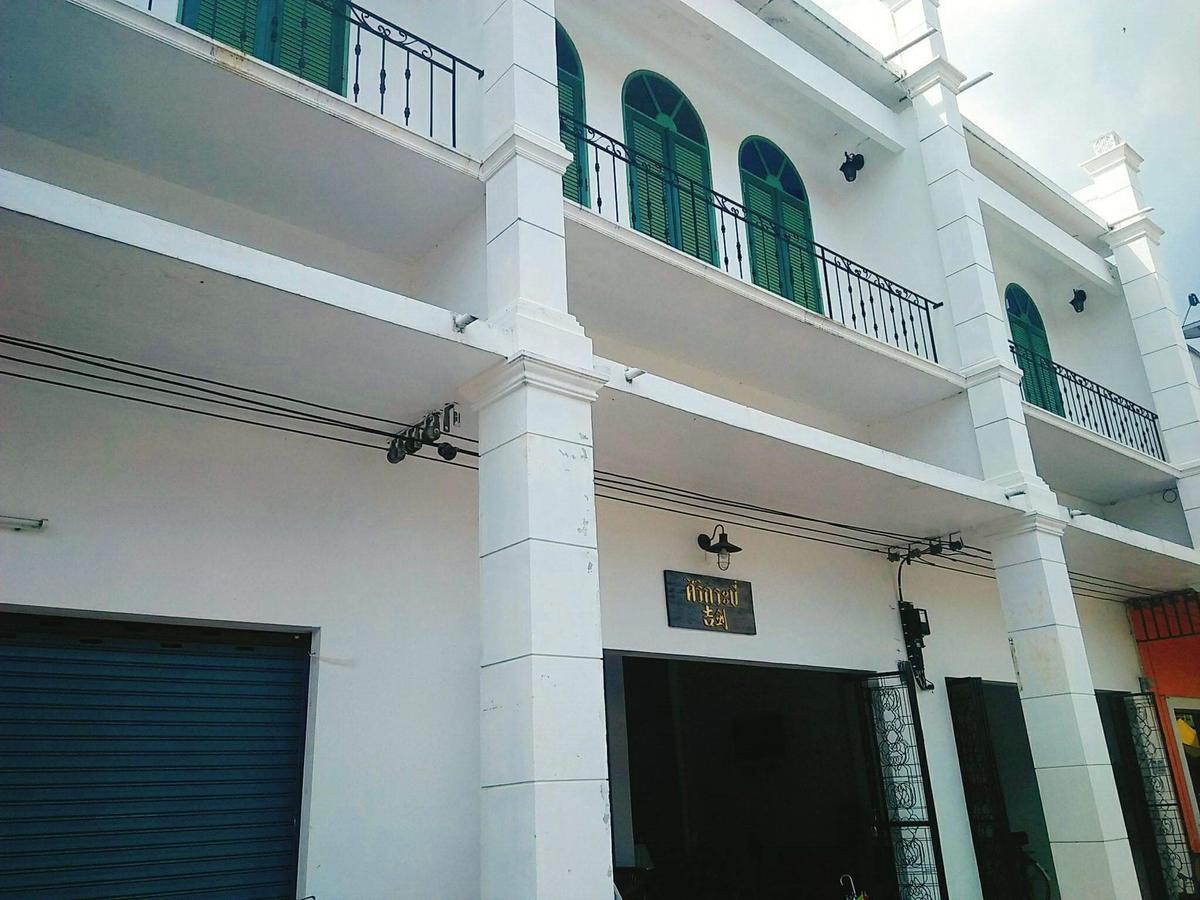 Albergue Siri Krabi town Exterior foto